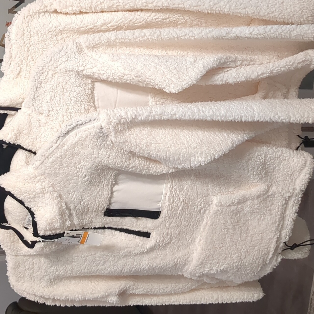 Ladies Sherpa sweatshirt lot